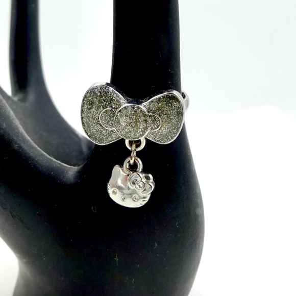 HELLO KITTY RING San Rio 76 Vintage Sz 6 1/2 - Picture 1 of 7